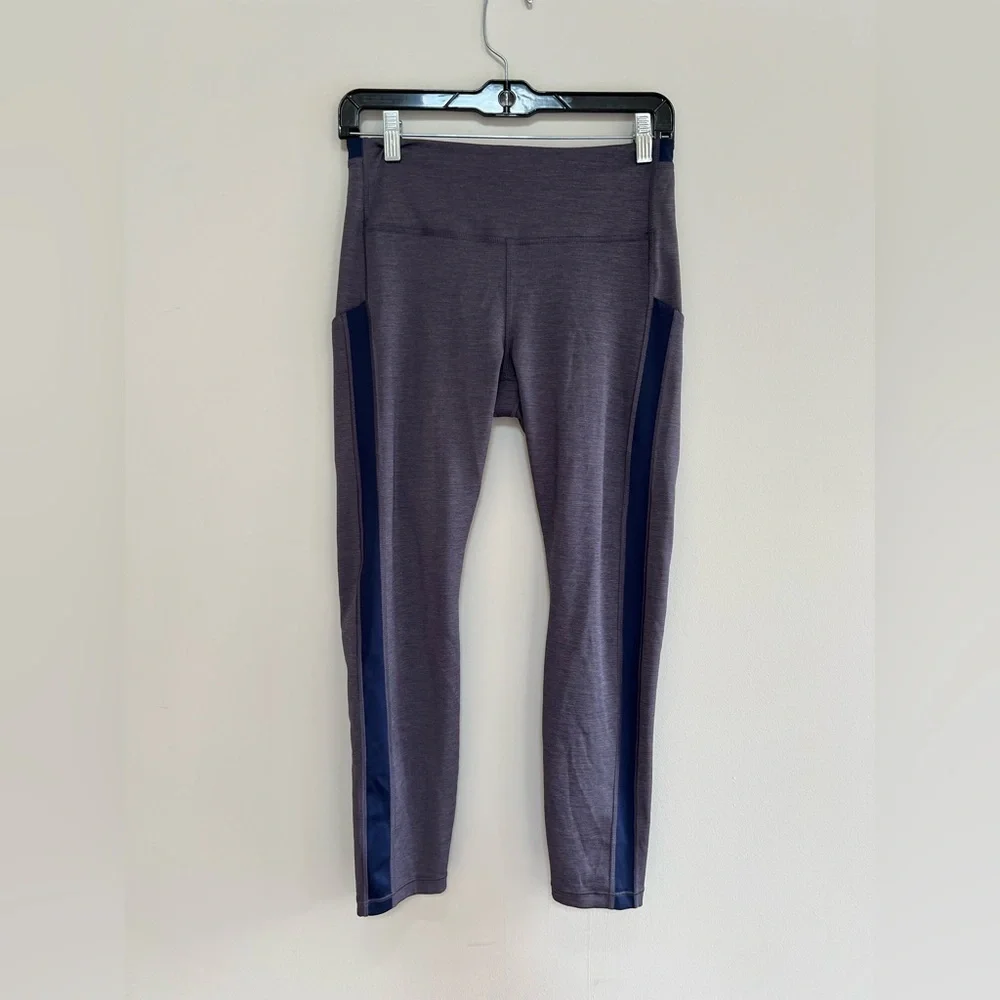Athleta Ultimate Stash Pocket 7/8 Tight Leggings in Heather Grey/Navy, size M - Picture 2 of 11